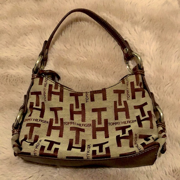 Tommy hilfigher shoulder bag - Picture 1 of 1
